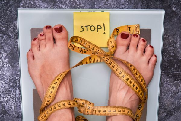 como perder peso con la marcha nórdica