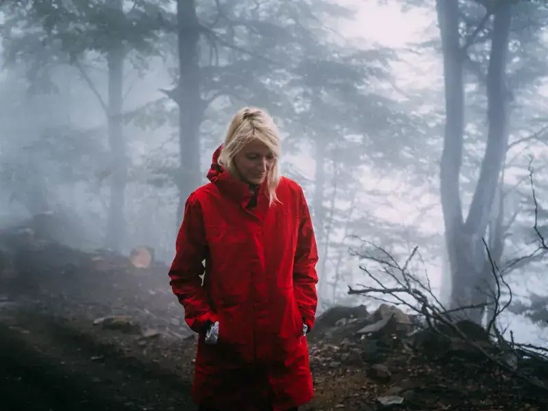 Mujer en la naturaleza Mujer en la naturaleza