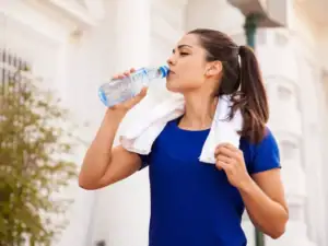 Beber agua mejora resultados